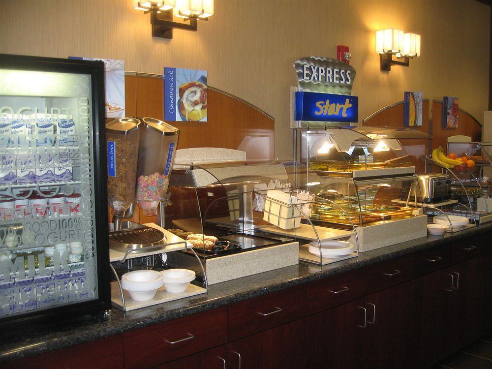 Holiday Inn Express Hotel & Suites North Sequim By Ihg Restaurant bilde